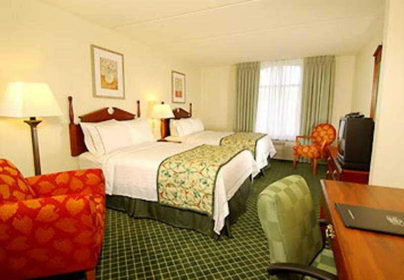 Fairfield Inn And Suites Atlanta Airport South/Sullivan Road College Park Екстер'єр фото