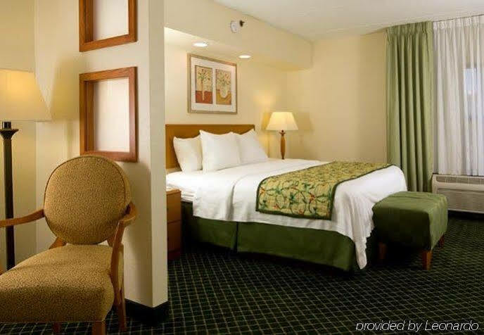 Fairfield Inn And Suites Atlanta Airport South/Sullivan Road College Park Екстер'єр фото